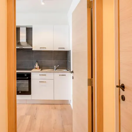 Ereva Seaside 1 Bedroom Modern Apartment Ostend
