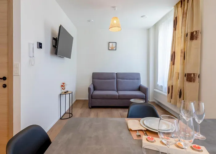 Ereva Seaside 1 Bedroom Modern Apartment Ostende